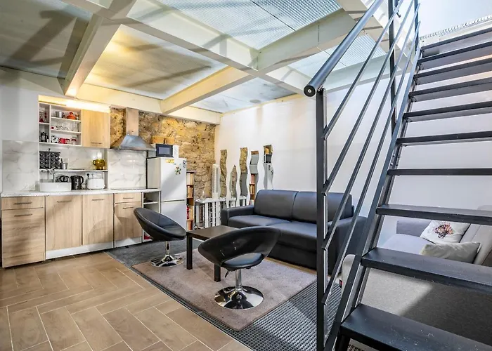 Comme A La Maison