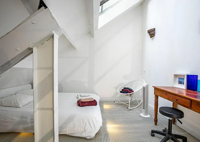 Comme A La Maison *