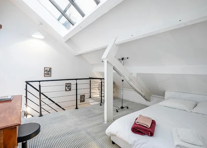 Comme A La Maison Apartment *